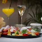 Cafe-restaurant Leo *