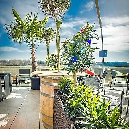 Cafe-restaurant Leo Ξενοδοχείο