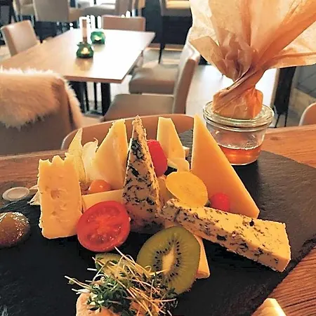 Ξενοδοχείο Cafe-restaurant Leo Kalsdorf bei Graz