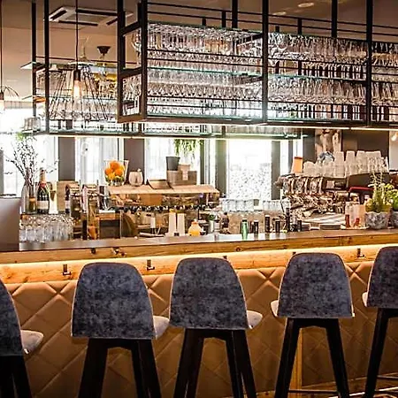 Cafe-restaurant Leo *