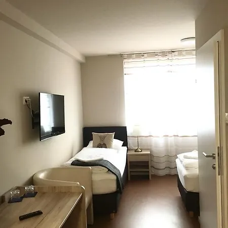 Cafe-restaurant Leo Отель