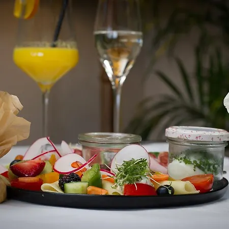 Cafe-restaurant Leo *