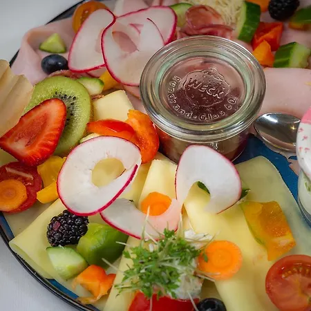 Отель Cafe-restaurant Leo *