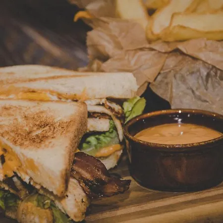 Cafe-restaurant Leo Hotel