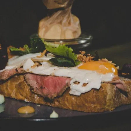 Cafe-restaurant Leo Hotel