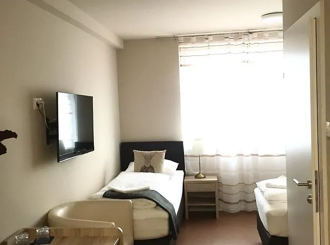 Cafe-restaurant Leo 호텔