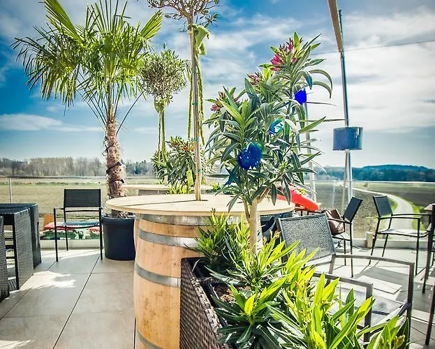 فندق Cafe-restaurant Leo *